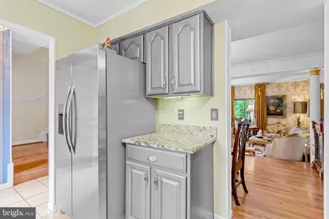Kitchen - 1249 Birchcrest Ct, Arnold, MD 21012 photo 3 of 3