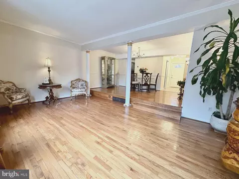 Living - 1249 Birchcrest Ct, Arnold, MD 21012 photo 2 of 2