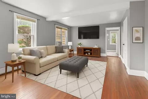 Living - 639 Deale Rd, Deale, MD 20751 photo 1 of 6