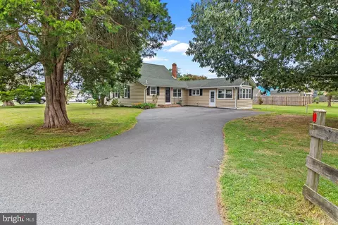 Exterior - 639 Deale Rd, Deale, MD 20751 photo 7 of 7