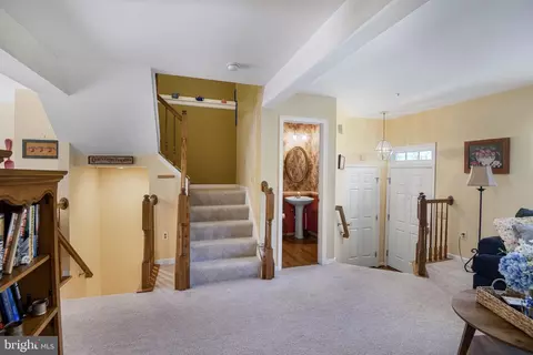 Entry Way - 709 Pine Drift Dr, Odenton, MD 21113 photo 2 of 3