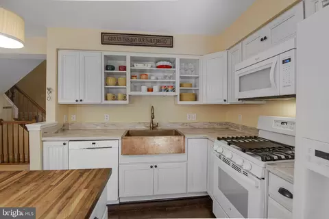 Kitchen - 709 Pine Drift Dr, Odenton, MD 21113 photo 1 of 4