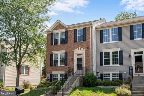 Exterior - 709 Pine Drift Dr, Odenton, MD 21113 photo 2 of 7