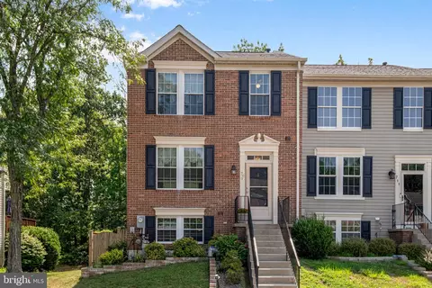 709 Pine Drift Dr, Odenton, MD 21113