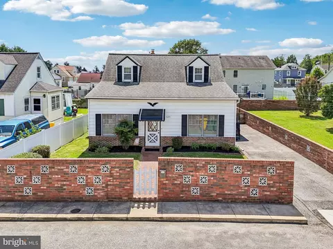623 W Cedar Hill Rd, Baltimore, MD 21225
