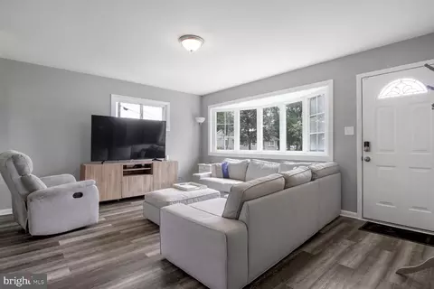 Living - 774 223rd St, Pasadena, MD 21122 photo 1 of 1
