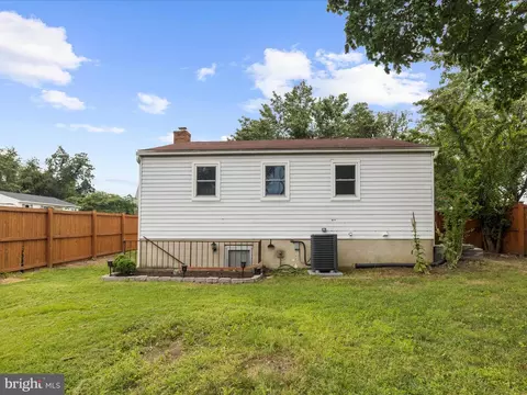 89 Creekview Ct, Pasadena, MD 21122 photo 40