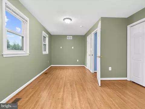 89 Creekview Ct, Pasadena, MD 21122 photo 17