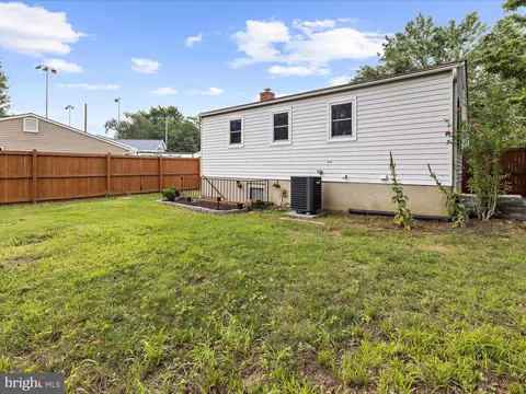 89 Creekview Ct, Pasadena, MD 21122 photo 39