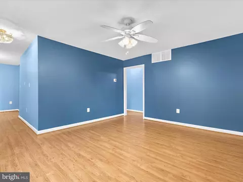 89 Creekview Ct, Pasadena, MD 21122 photo 10