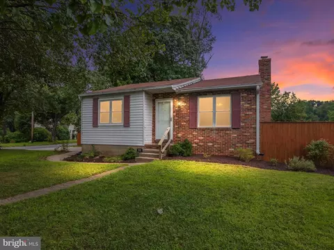 89 Creekview Ct, Pasadena, MD 21122