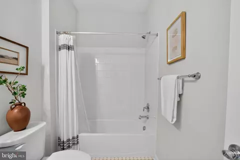 Bath - 3440 Watershed Blvd, Laurel, MD 20724 photo 7 of 8