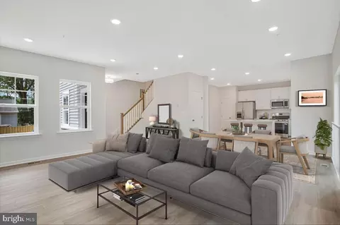 807 Hillside Ave, Edgewater, MD 21037 photo 4