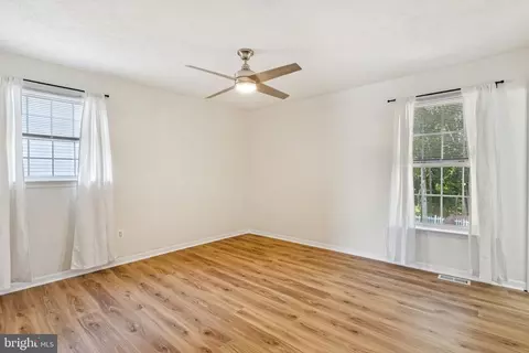 404 Lily Brook Ct, Pasadena, MD 21122 photo 13