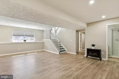 404 Lily Brook Ct, Pasadena, MD 21122 photo 21
