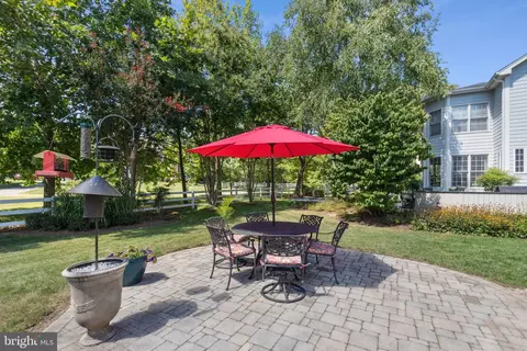 Exterior - 702 Pearson Point Pl, Annapolis, MD 21401 photo 8 of 13