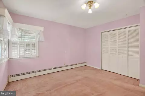 Bedroom - 2921 Main St, Edgewater, MD 21037 photo 6 of 7