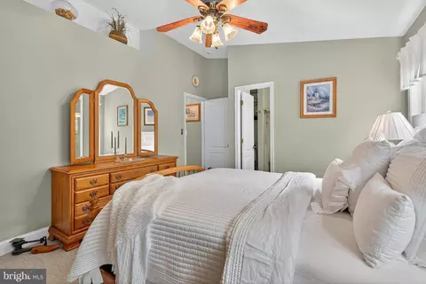 Bedroom - 728 Spoon Ct #15, Arnold, MD 21012 photo 2 of 7