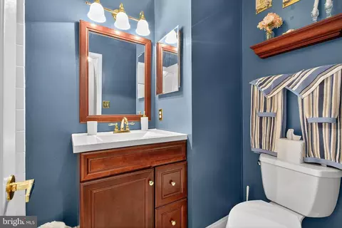 Bath - 728 Spoon Ct #15, Arnold, MD 21012 photo 6 of 6