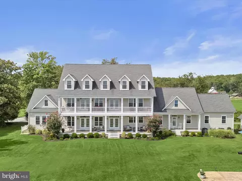 Exterior - 235 Bay Front Dr, Pasadena, MD 21122 photo 1 of 17
