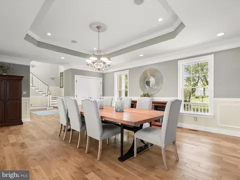 Dining - 235 Bay Front Dr, Pasadena, MD 21122 photo 1 of 2