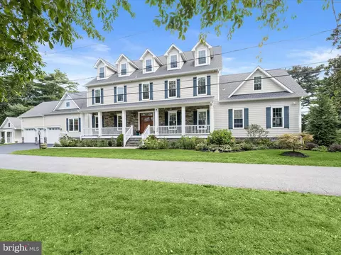Exterior - 235 Bay Front Dr, Pasadena, MD 21122 photo 2 of 17