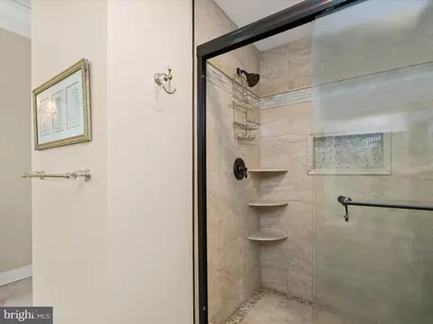 Bath - 235 Bay Front Dr, Pasadena, MD 21122 photo 4 of 7