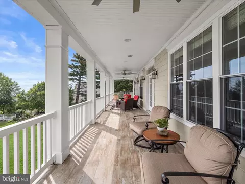 Exterior - 235 Bay Front Dr, Pasadena, MD 21122 photo 14 of 17