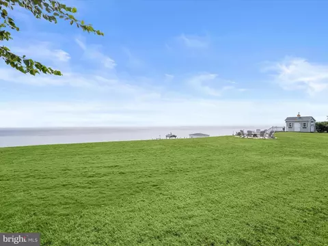 Exterior - 235 Bay Front Dr, Pasadena, MD 21122 photo 6 of 17