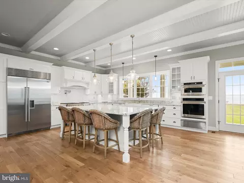Kitchen - 235 Bay Front Dr, Pasadena, MD 21122 photo 2 of 3