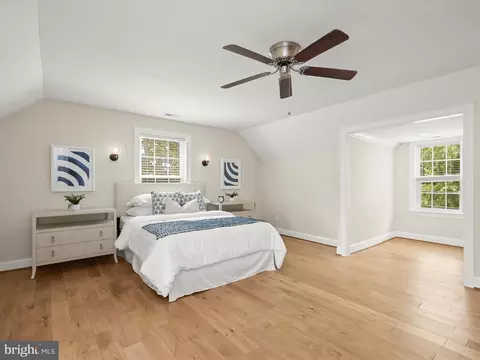 Bedroom - 235 Bay Front Dr, Pasadena, MD 21122 photo 3 of 8