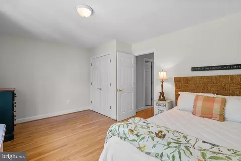 Bedroom - 921 Lake Dr, Arnold, MD 21012 photo 6 of 8