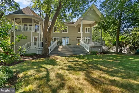 Exterior - 921 Lake Dr, Arnold, MD 21012 photo 6 of 7