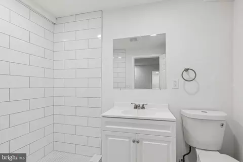 Bath - 8582 Main Ave, Pasadena, MD 21122 photo 3 of 4
