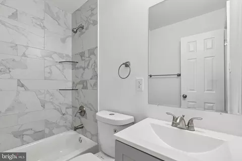 Bath - 8582 Main Ave, Pasadena, MD 21122 photo 2 of 4