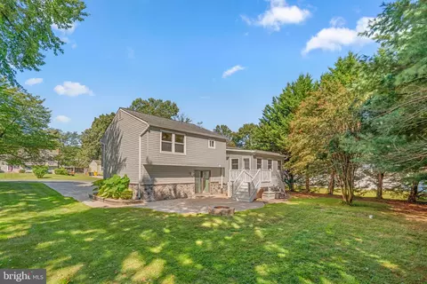 Exterior - 7871 Chestnut Leaf Rd, Severn, MD 21144 photo 5 of 5