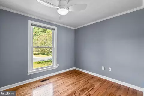 Bedroom - 7871 Chestnut Leaf Rd, Severn, MD 21144 photo 3 of 5