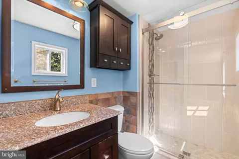 Bath - 7871 Chestnut Leaf Rd, Severn, MD 21144 photo 2 of 2