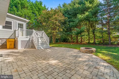 Exterior - 7871 Chestnut Leaf Rd, Severn, MD 21144 photo 3 of 5