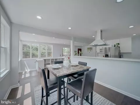 Dining - 5463 Sands Rd, Lothian, MD 20711 photo 3 of 4