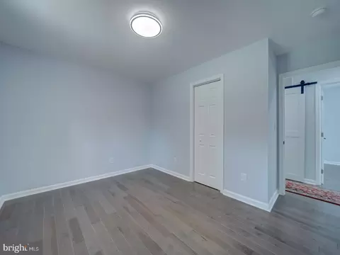 Bedroom - 5463 Sands Rd, Lothian, MD 20711 photo 9 of 11