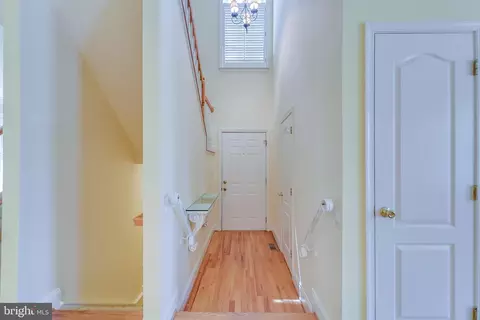 Entry Way - 724 Rusack Ct #50, Arnold, MD 21012 photo 1 of 2