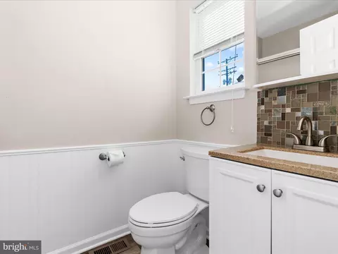 Bath - 8016 Catherine Ave, Pasadena, MD 21122 photo 3 of 4