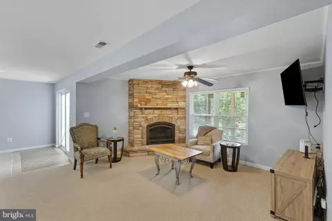 1353 Ridge Commons Blvd, Hanover, MD 21076 photo 29