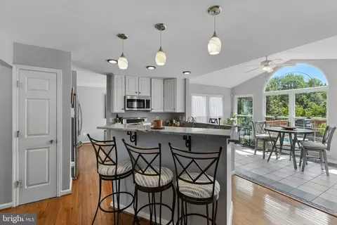 1353 Ridge Commons Blvd, Hanover, MD 21076 photo 5