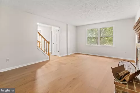 Living - 7902 Red Globe Ct, Severn, MD 21144 photo 2 of 9