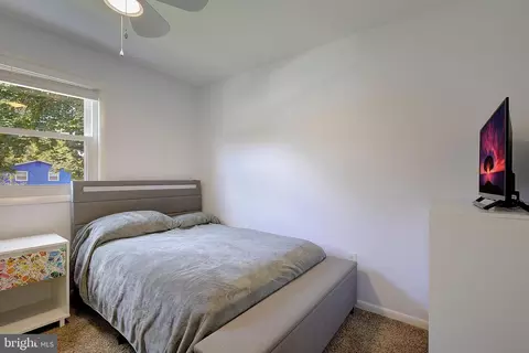 Bedroom - 3033 Marlin Dr, Riva, MD 21140 photo 2 of 8