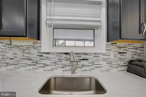 Kitchen - 3033 Marlin Dr, Riva, MD 21140 photo 6 of 6
