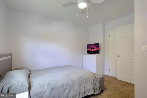 Bedroom - 3033 Marlin Dr, Riva, MD 21140 photo 4 of 8