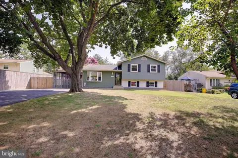 3033 Marlin Dr, Riva, MD 21140